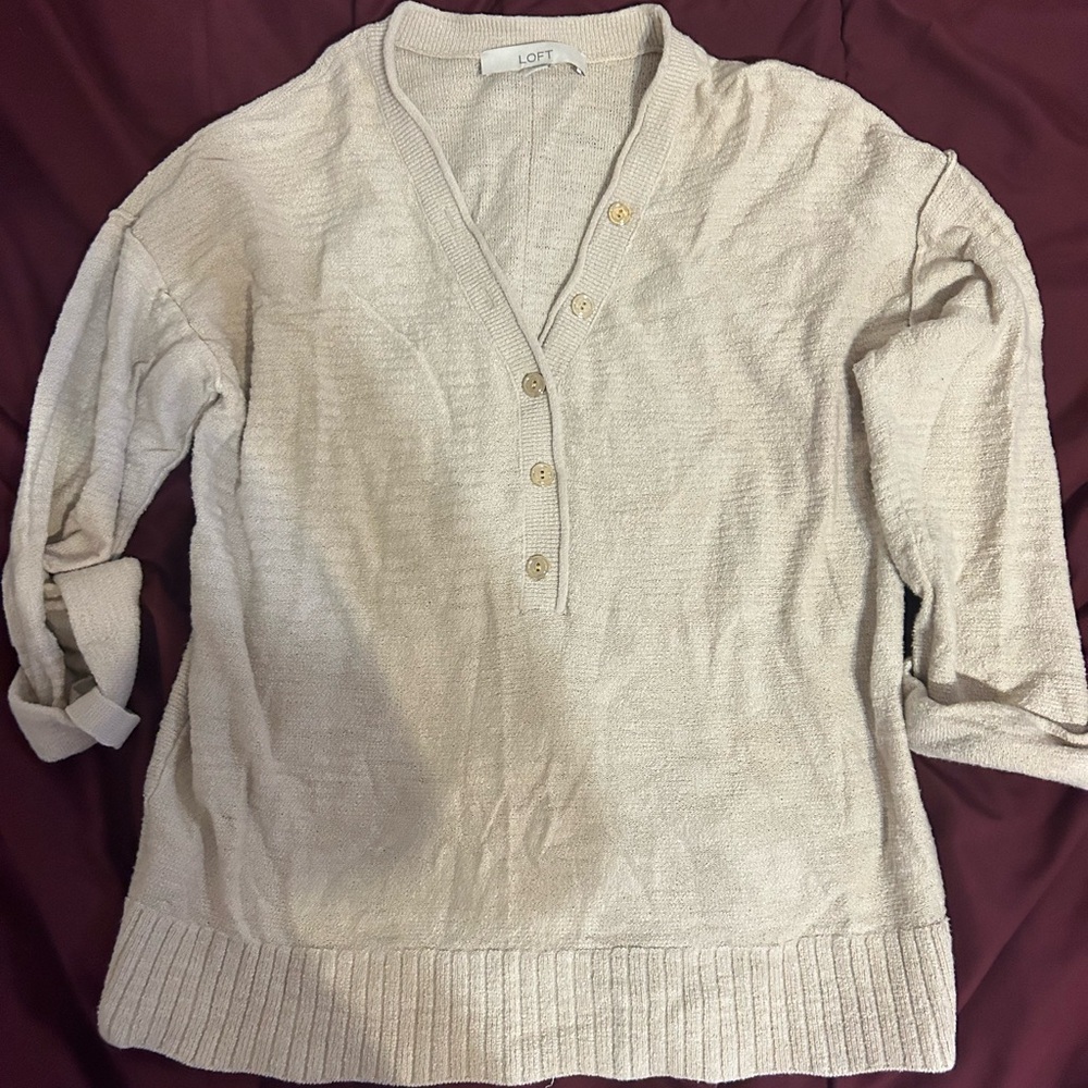 LOFT Size XS Beige Button Down V Neck Fall Sweater